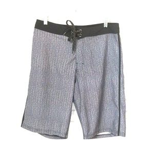 The realm board shorts size 32/s